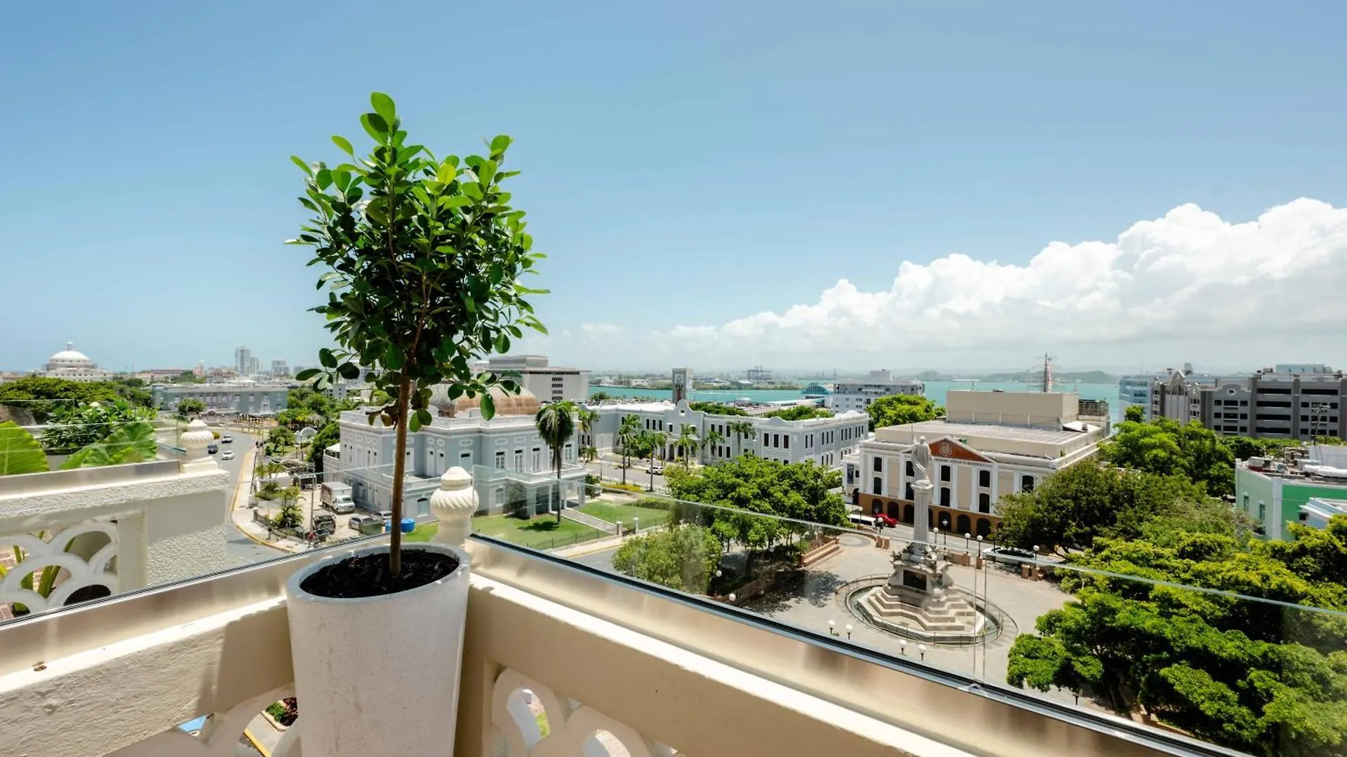 Alma San Juan Hotel